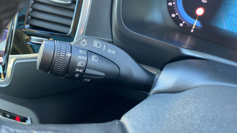 Volvo XC90 2.0 B5D [235] Plus Dark 5dr AWD Geartronic Diesel Estate